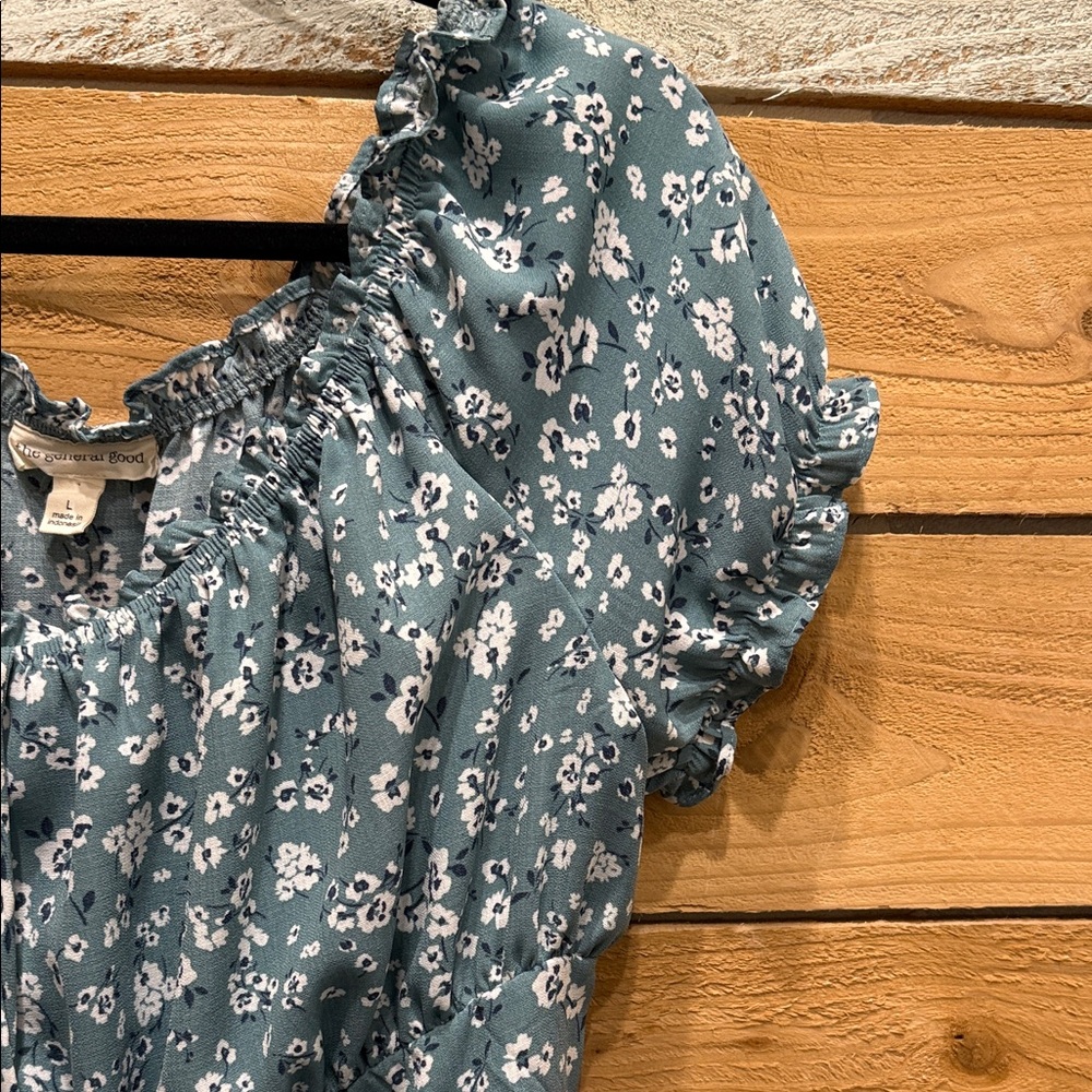 Floral Ruffle Blouse - Picture 7 of 11